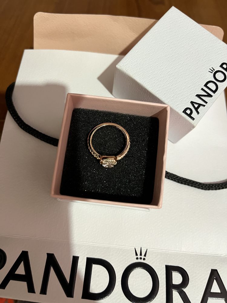 Пандора(оригинал) Кольцо со сверкающим квадратным венцом