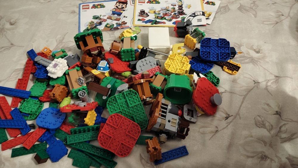 Vand 3 seturi Lego Mario