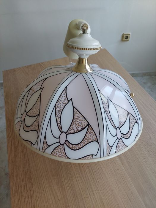 Осветително тяло за таван.