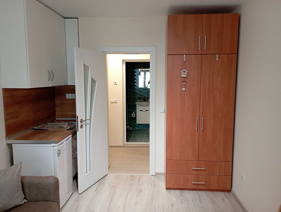 Дава се под наем Едностаен апартамент в Варна, ХЕИ - 28 кв.м за 400 € - Снимка #4