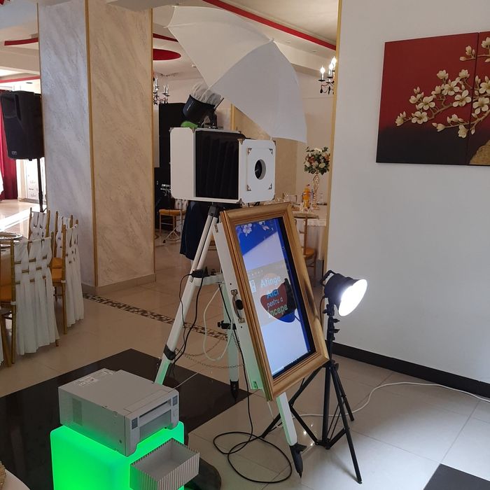 Oglinda foto/ cabina foto pentru evenimente speciale