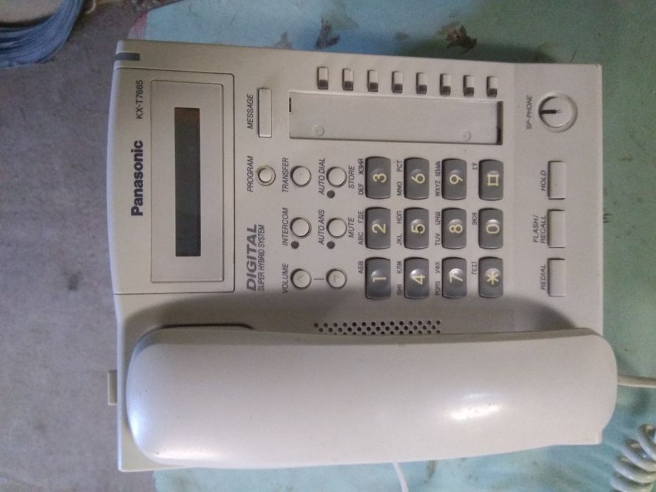 Цифровой телефон Panasonic