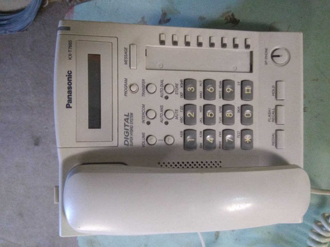 Цифровой телефон Panasonic kx-t7665, kx-dt 521,Dect база ip kx-ns154ce