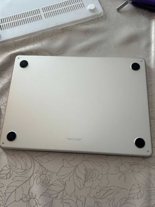 MacBook Air (M2)