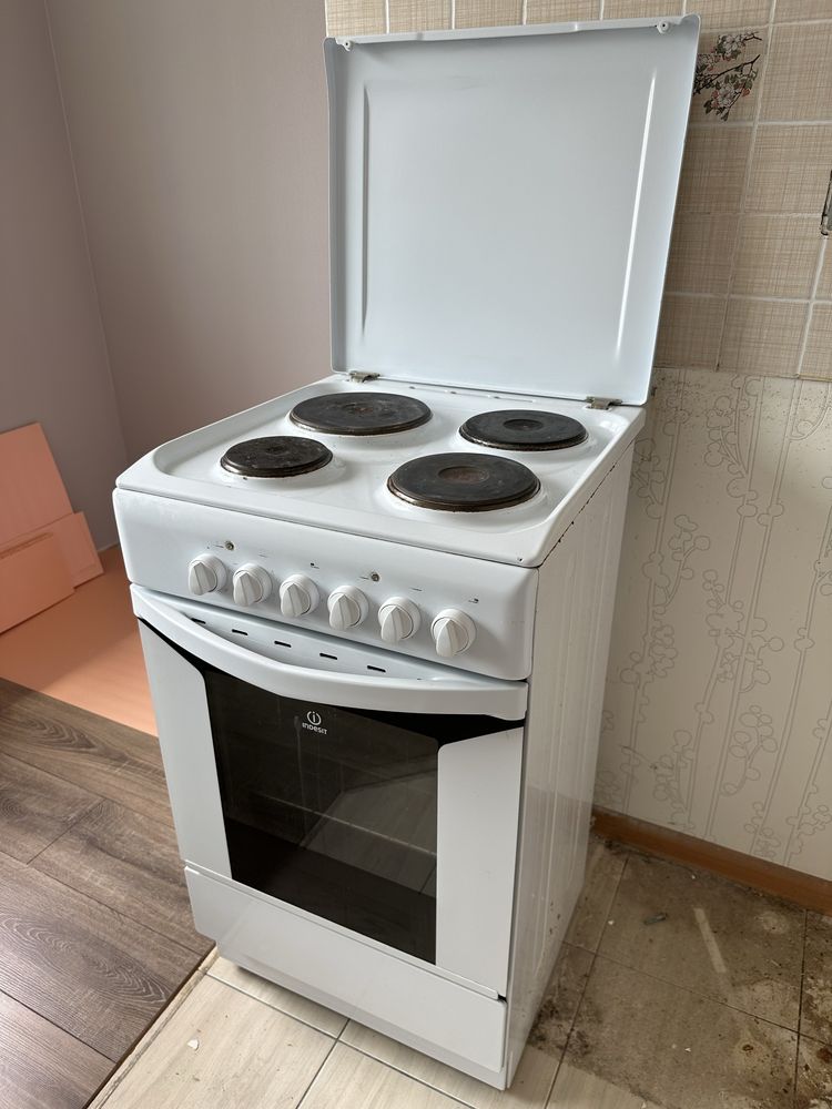 Электроплита Indesit
