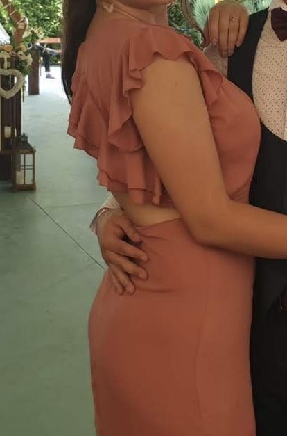 Rochie midi cu spatele gol