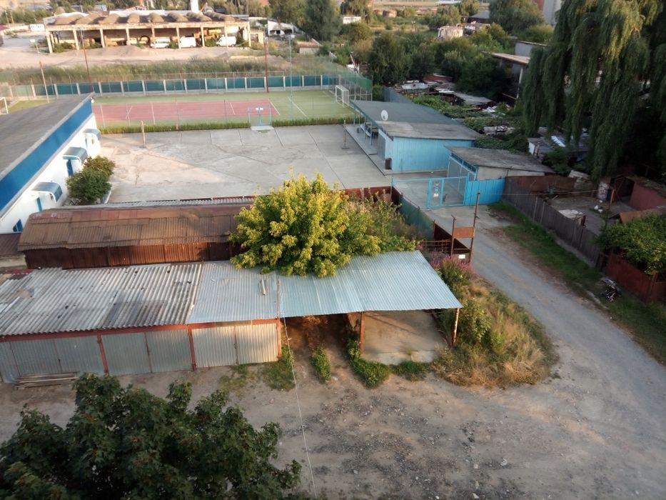 Vand 3000mp teren in VASLUI,cu CASA si AFACERE