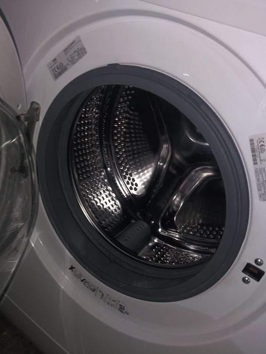Продавам пералня Beko