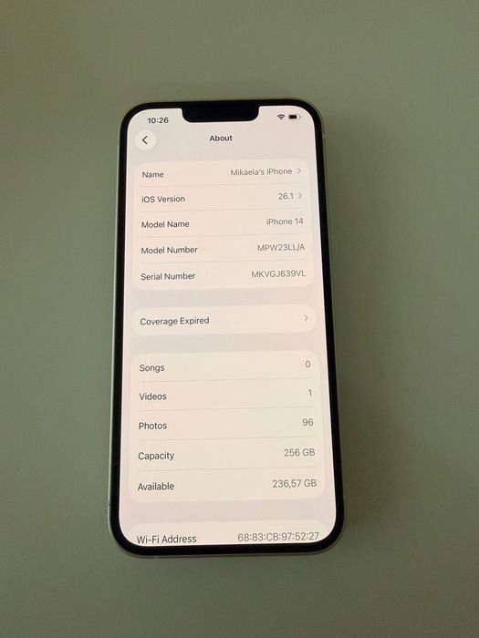 iPhone 14 256GB Бял + слушалки