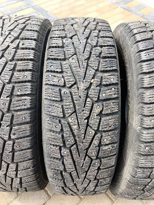 Шины 185/65 R15 — "Cordiant Snow Cross" (Россия), шипованные.