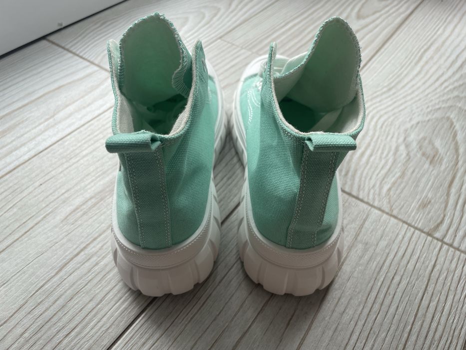 Tenesi inalti bascheti fete verzi marimea 41 noi