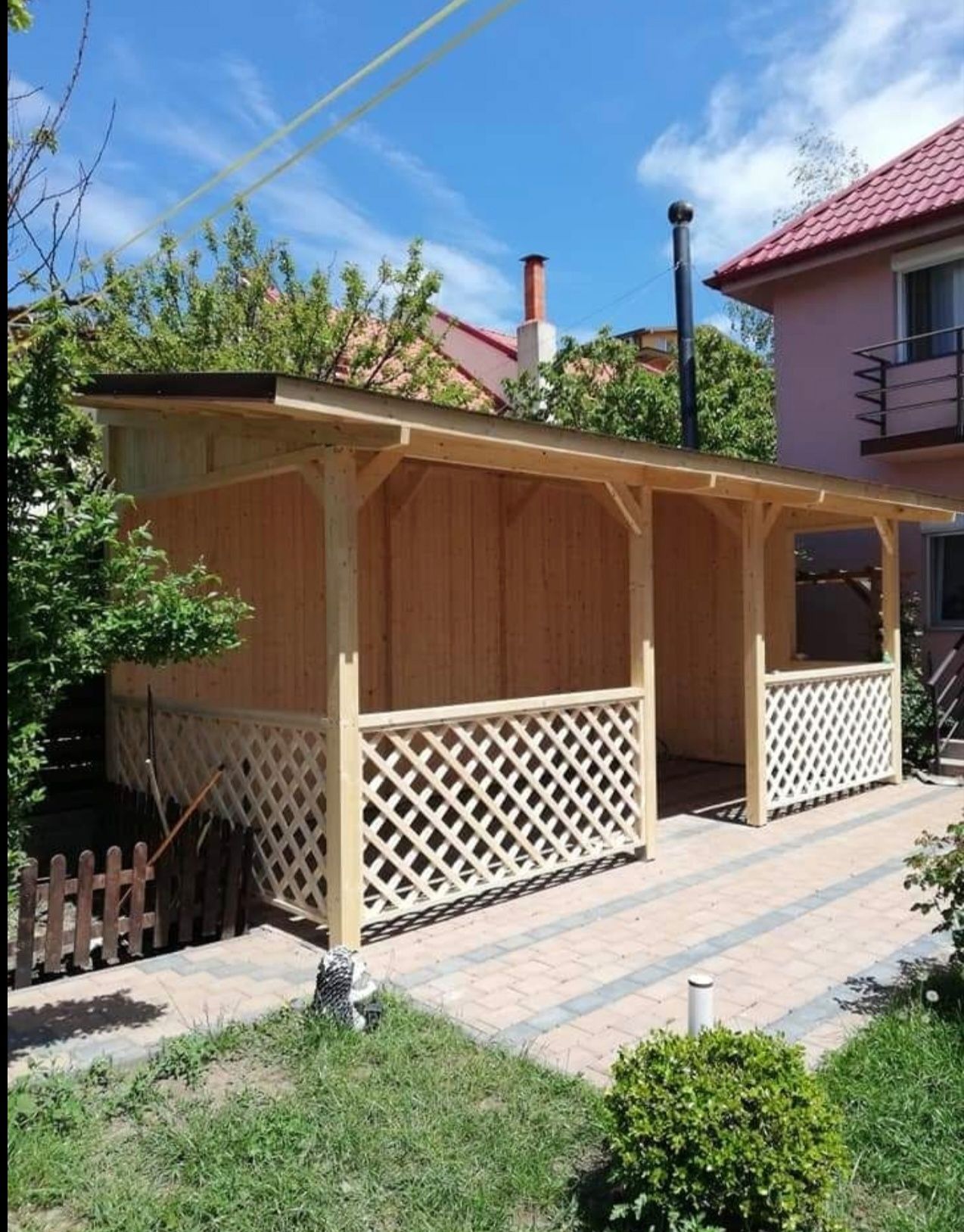 Vând foișor Terase din lemn
-foișoare la comanda
-pergole modele moder