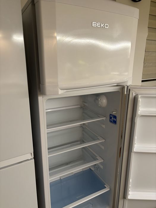 Хладилник с горна камера Beko DSA 25000