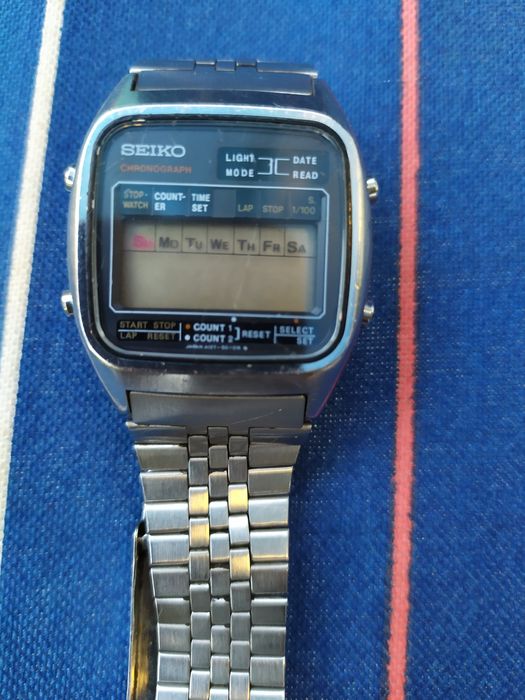 Ретро електронен часовник Seiko