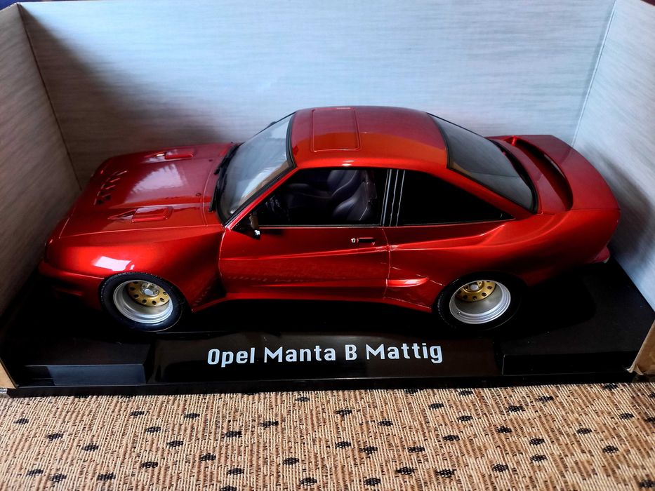 Opel Manta B Mattig MCG  1:18
