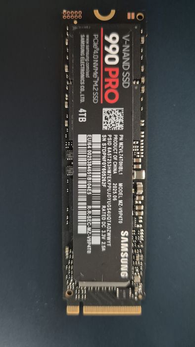 SSD 4TB Samsung 990 Pro nou, M.2 PCIe 4.0, fabricatie 2025