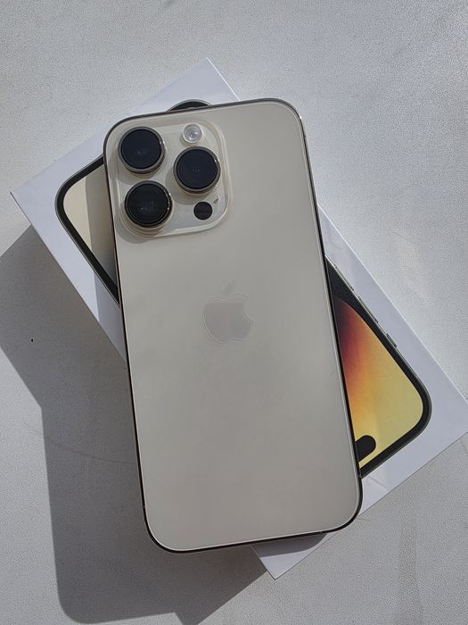 Продам iPhone 14 pro. Gold