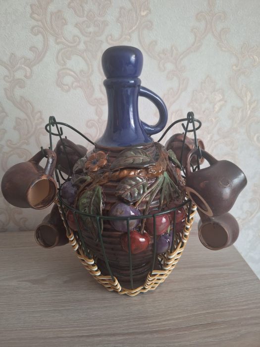 Кувшин для вина из керамики
