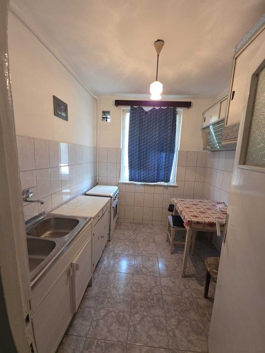 Apartament 3 camere strada Munteniei etaj 2 PROPRIETAR