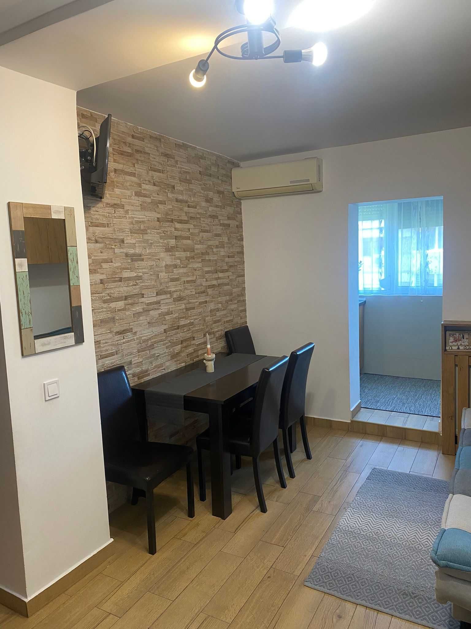 Vând apartament Iosia