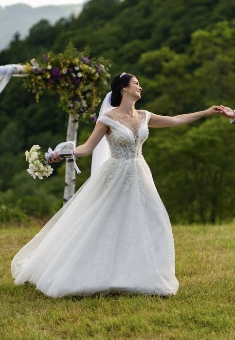 Rochie de mireasa A line