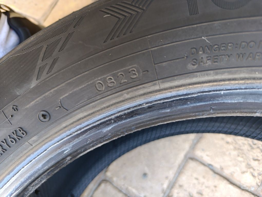 Всесезонни гуми Yokohama 215/60/17 dot 2023