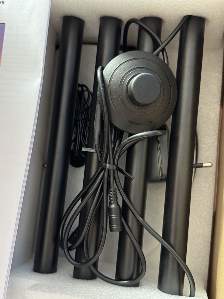 Lampa LED compatibila cu Alexa