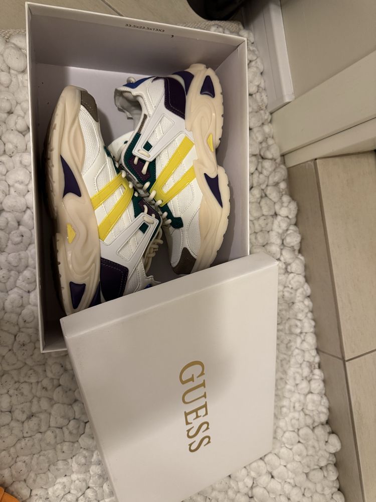 Сникърси GUESS original