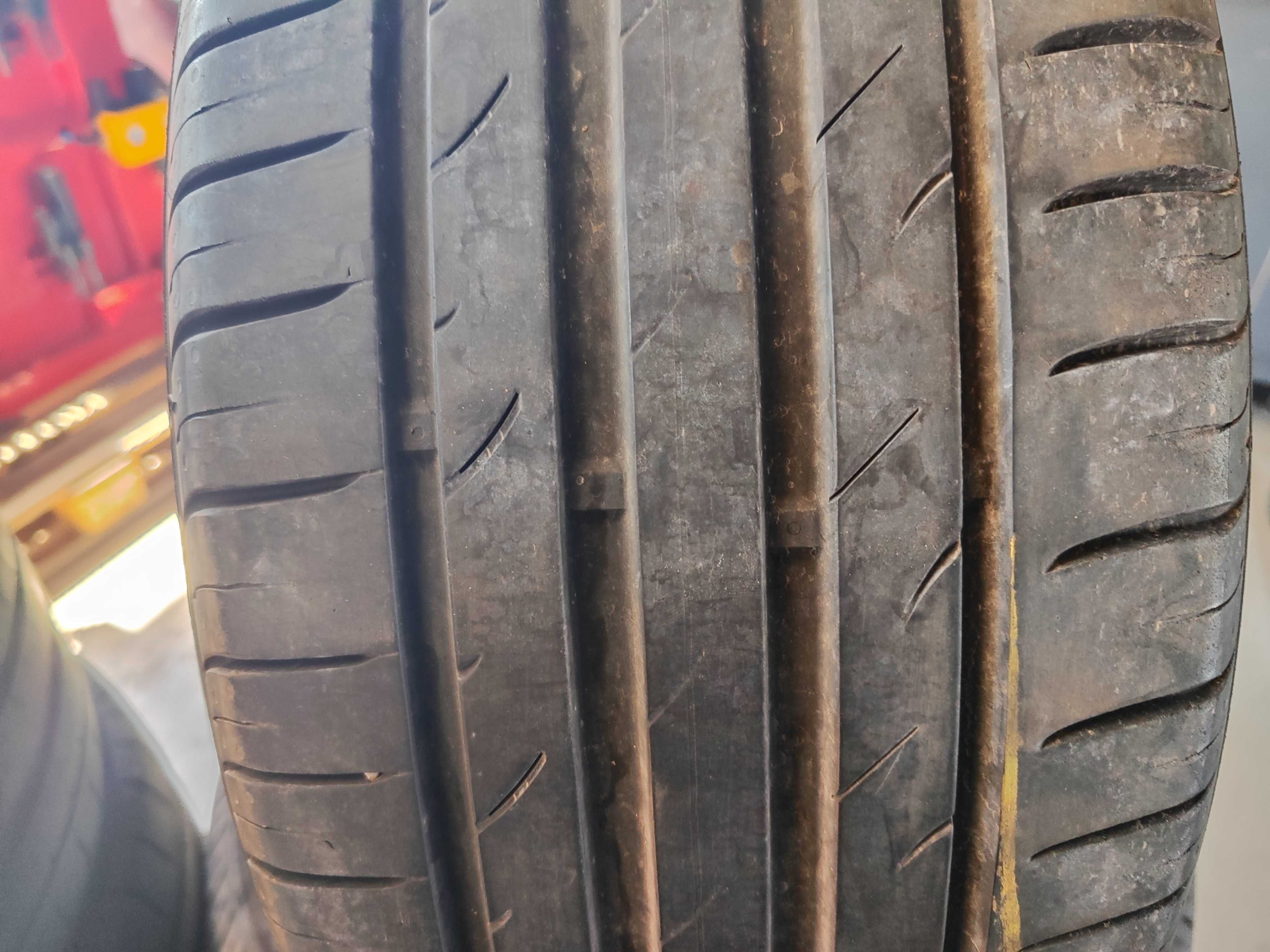 2бр. летни гуми 215/45/17 Nexen