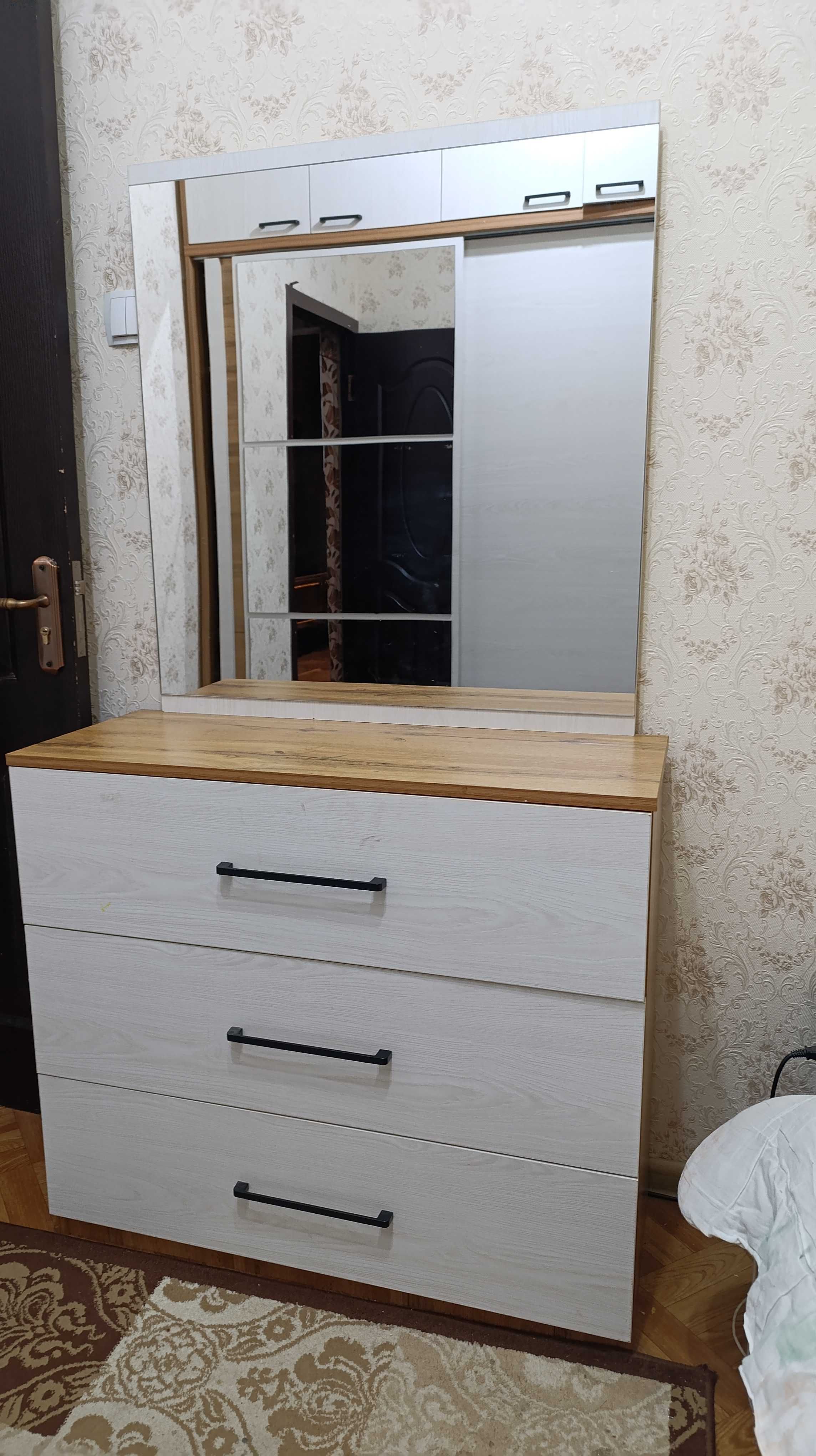 Продам срочно спальный гарнитур