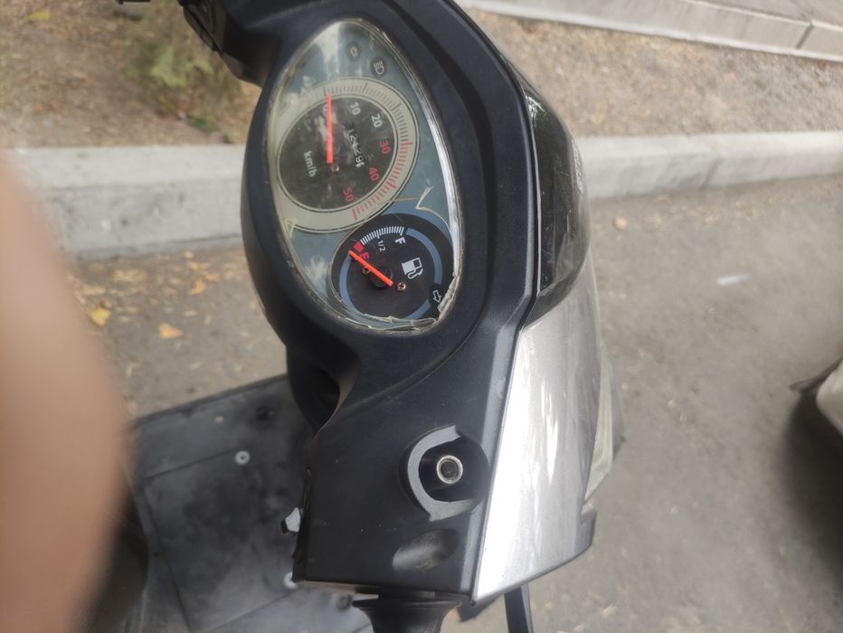 Skuter m8 sotiladi obmen kururamz