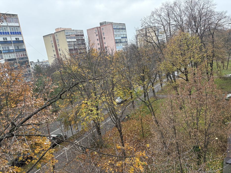 Apartament 4 camere - Bdul . N. Balcescu- Buzau - locatie de exceptie