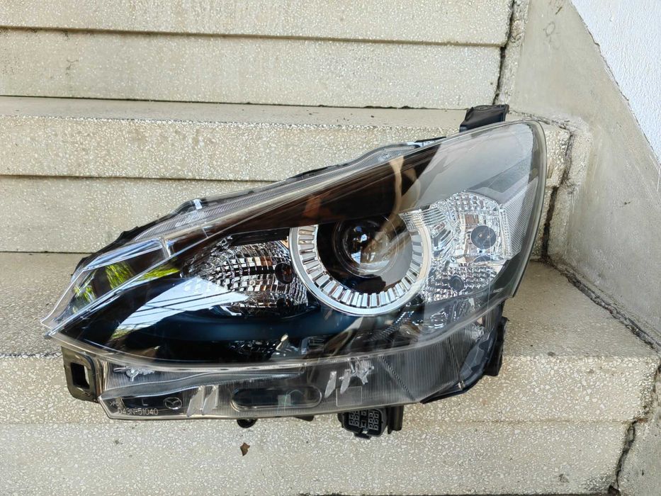 Фар Mazda 2 LED ляв / Фар Мазда 2 LED Оригинален