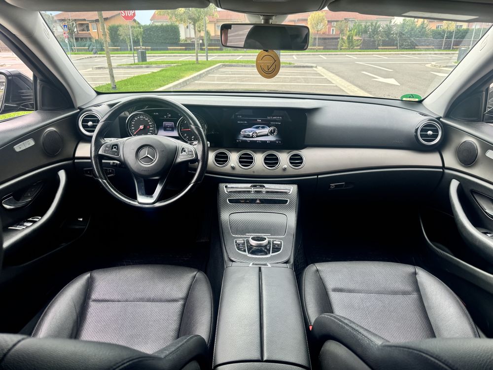 Vand Mercedes E220 automat
