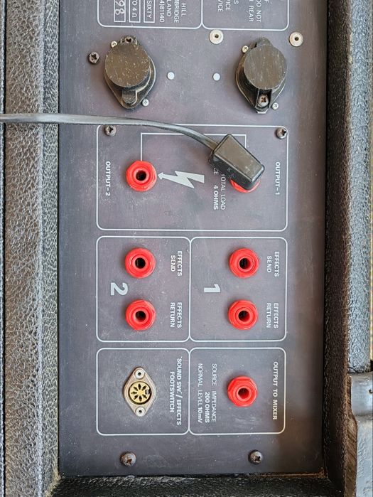 Cub de bas marca  Laney, Line 6,  HH activ