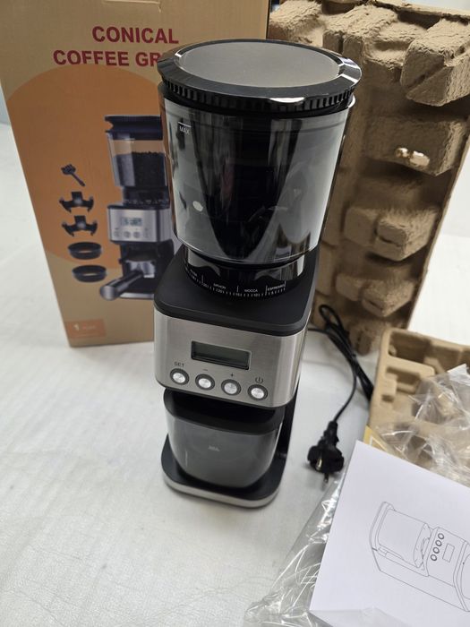 Електрическа кафемелачка, електронен дозатор, държачи за портафилтър