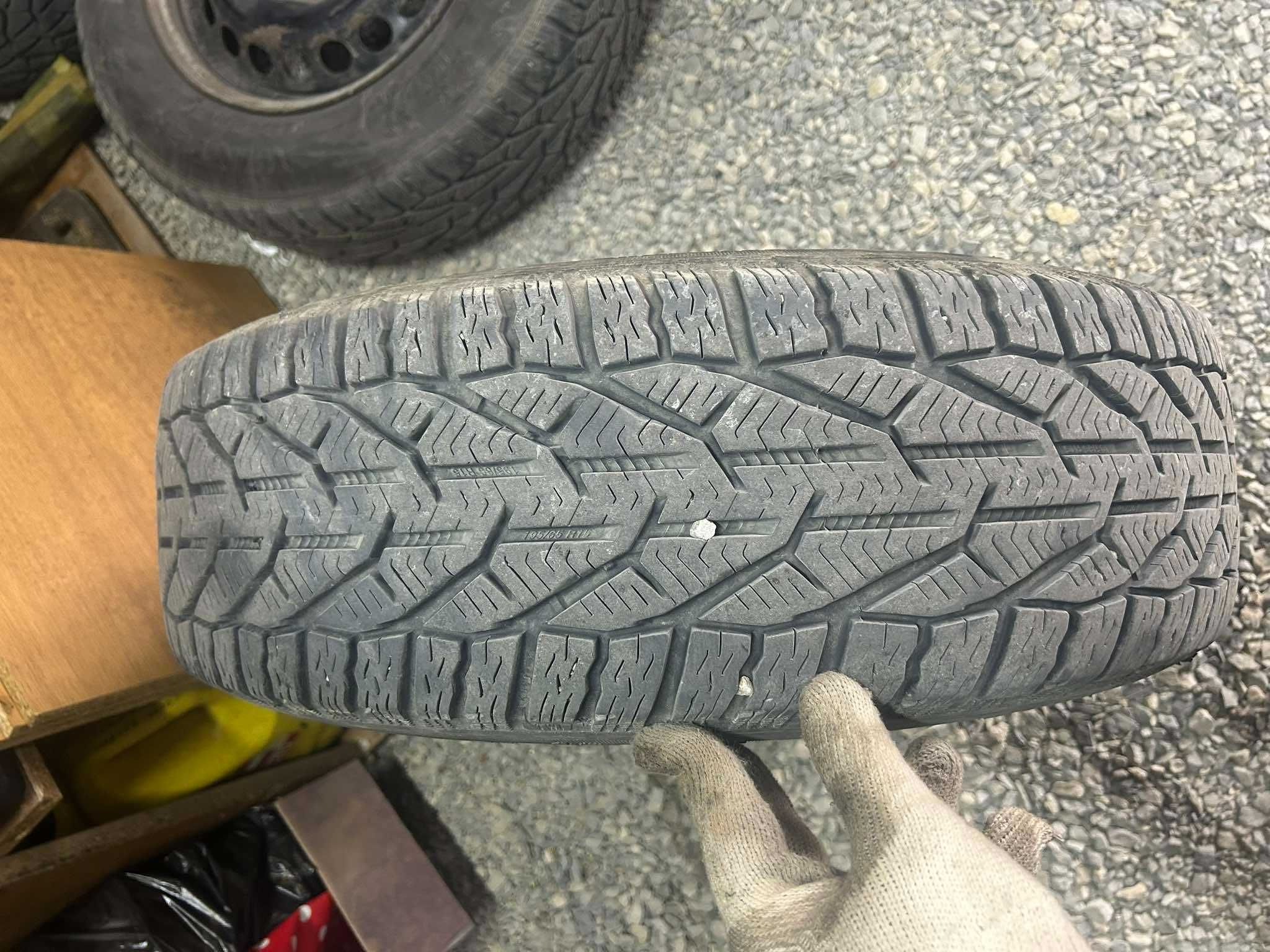 Железни джанти със зимни гуми 5х112 R15