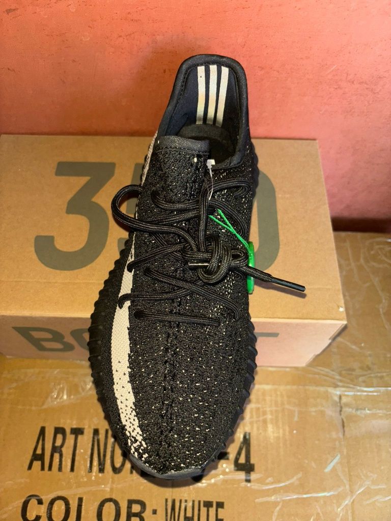 Adidas yeezy boost 350 v2 oreo