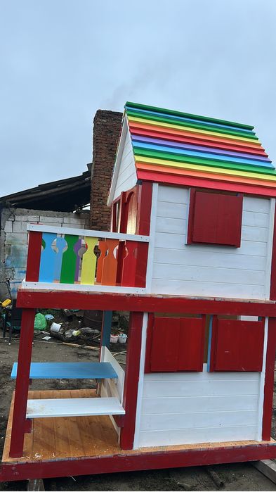 Loc de joaca casute de copii!