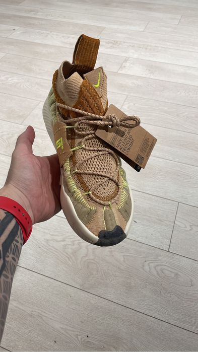 Nike ispa sense flyknit desert