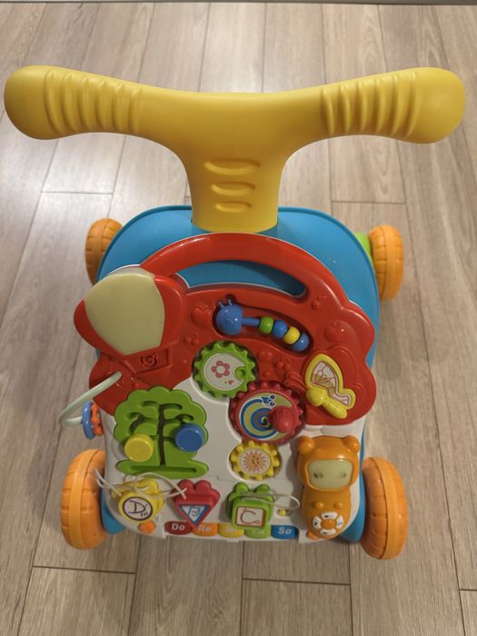 Уокър, проходилка, маса за игра с музика