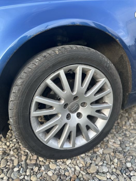 Dezmembrez Audi A4 B7 1.9 TDI