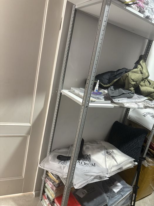 Полкы сатылады ескі бағасы 20000 мын 3 штук бар