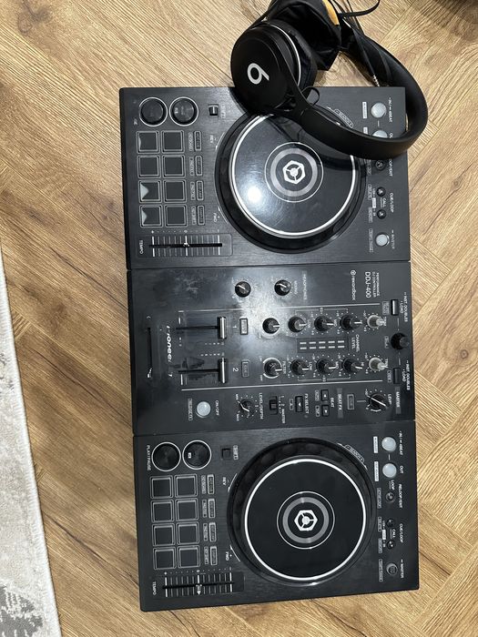На продаже DDJ400 и Наушники в подорак