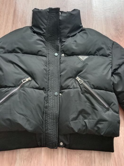 Продам куртку новая