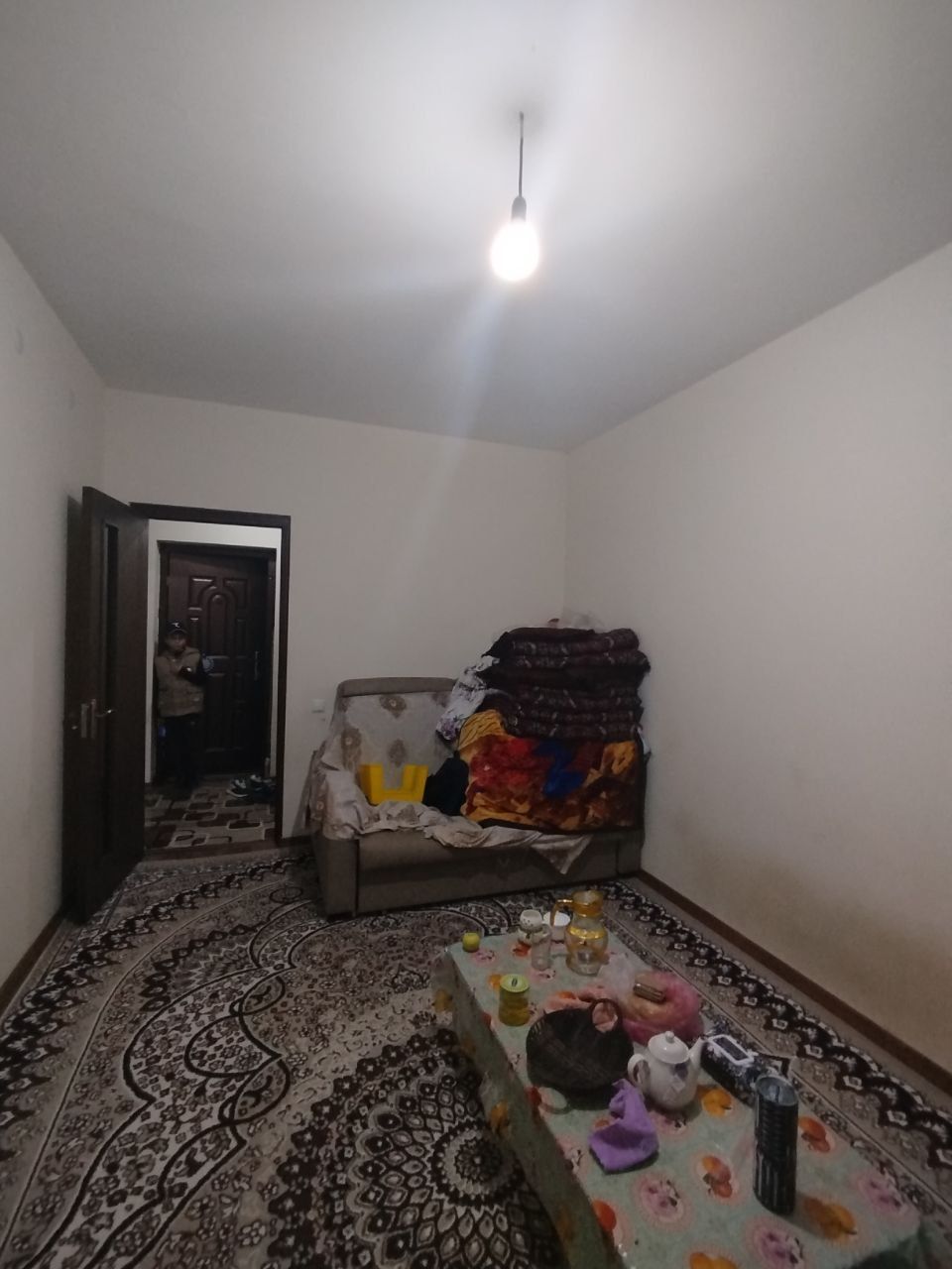 Choshtepada 1 xona 2 ETAJ SOTILADI SROCHNI