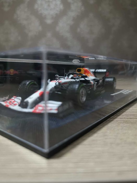 F1 BURAGO 1:43 FERRARI - Charles Leclerc