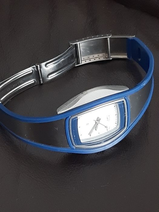 Vând ceas casio quartz