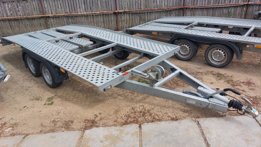 DE INCHIRIAT Platforma 2 AXE 2T 4m / 1 AXA 1,5T 3,5m / Remorca 750 kg