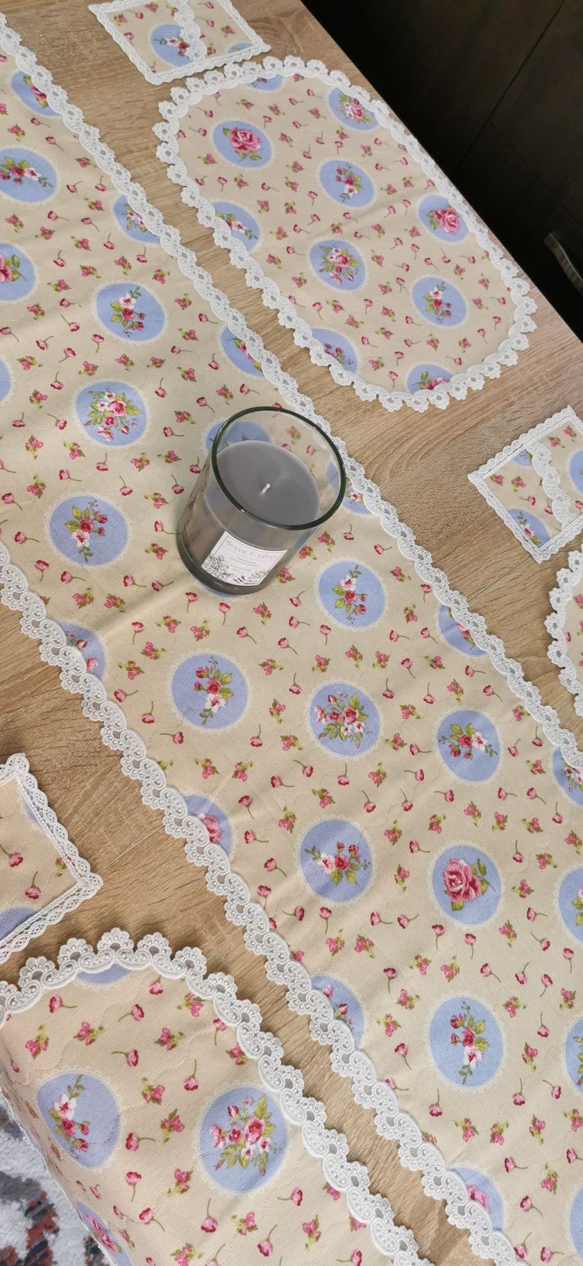 Seturi de masa deosebite,unice,handmade 4-6 persoane